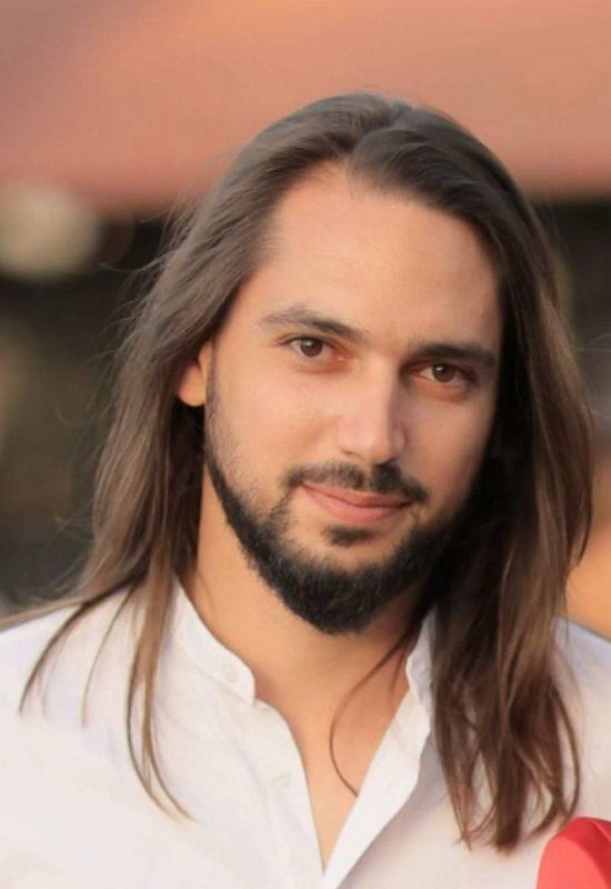 【以色列英雄谱之本·西蒙尼】2023年10 月 7 日，哈马斯恐怖分子袭击新星音乐节，31 岁的本·西蒙尼 (Ben Shimoni) 在开始时成功逃脱